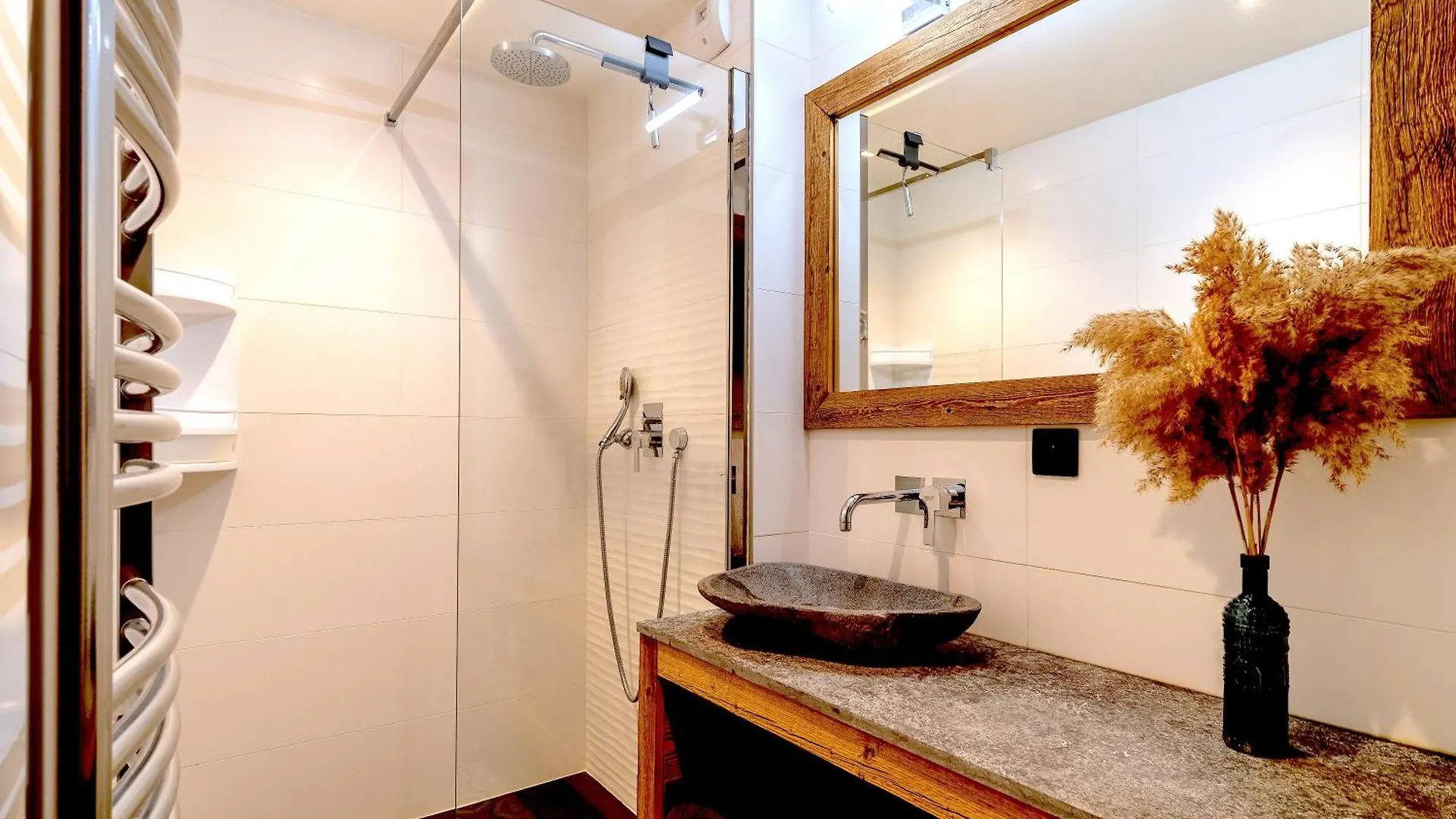 Apartment Apt Le Rocher - Close To Town With Hot Tub For 8Ppl+2Kids Les Gets